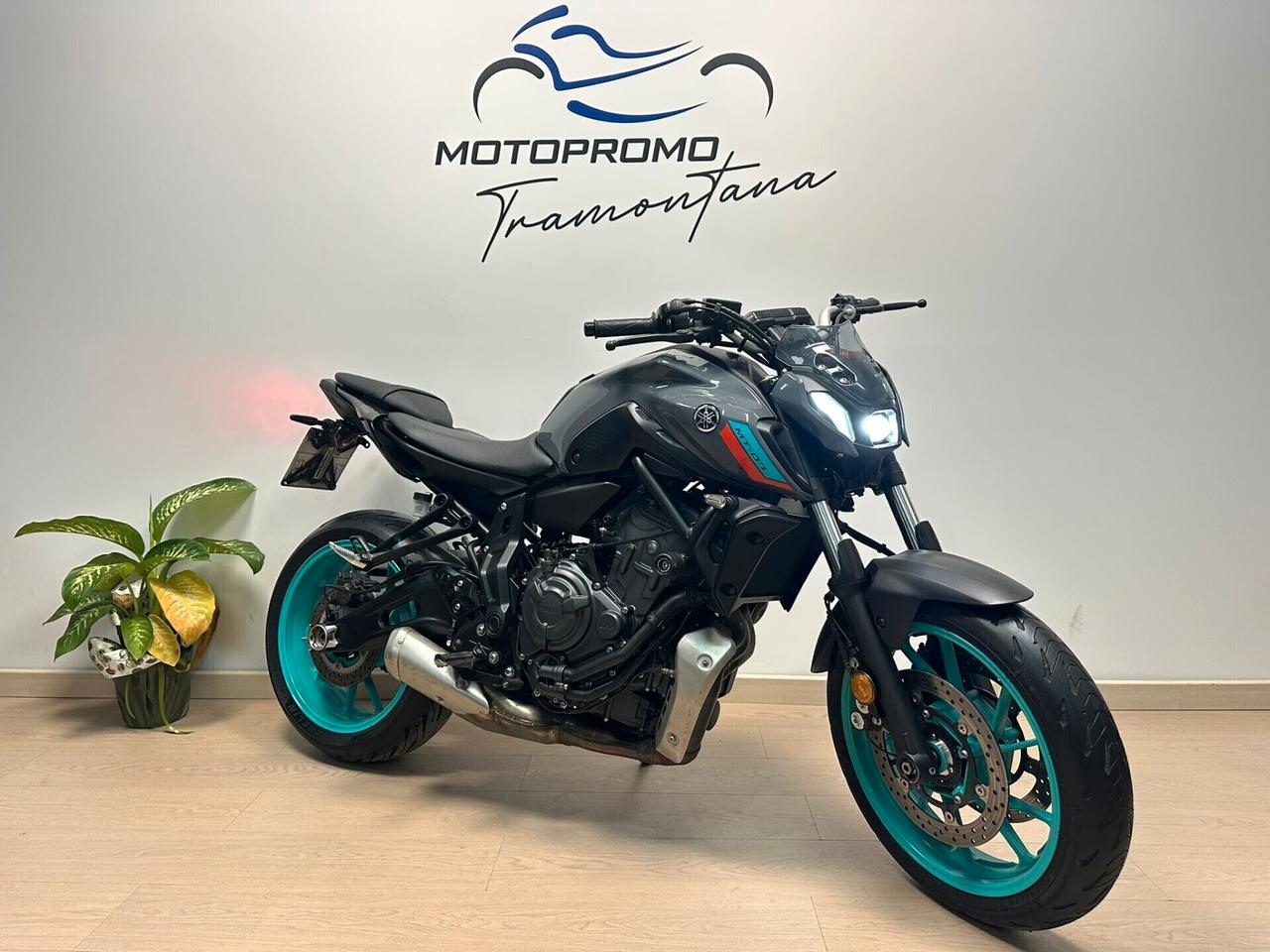 YAMAHA MT07 MT-07 2022 DA 99€ AL MESE