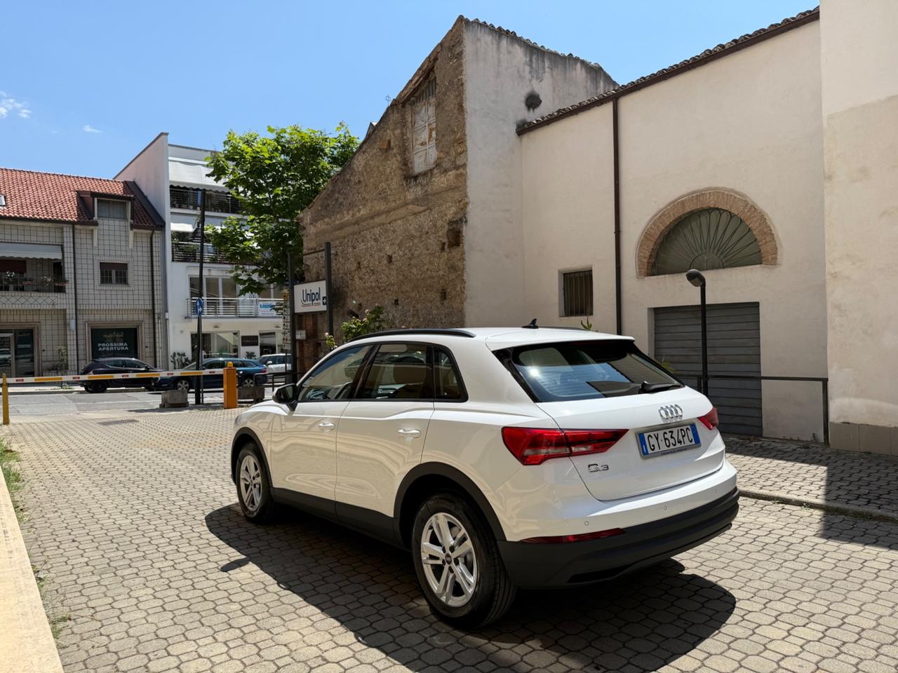 Audi Q3 35 TDI Business Advanced