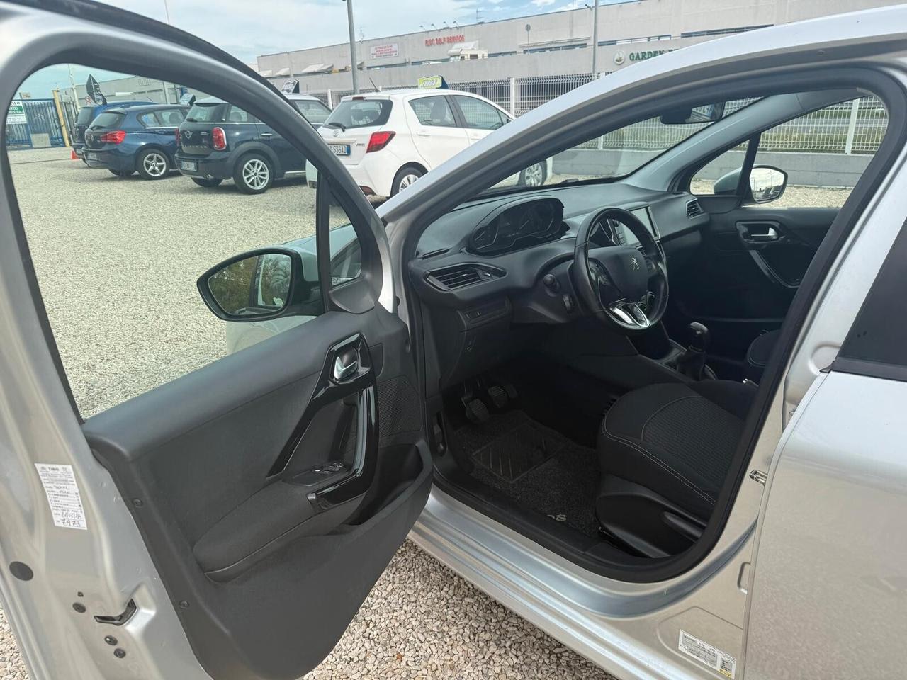 Peugeot 208 BlueHDi 75 5 porte Allure