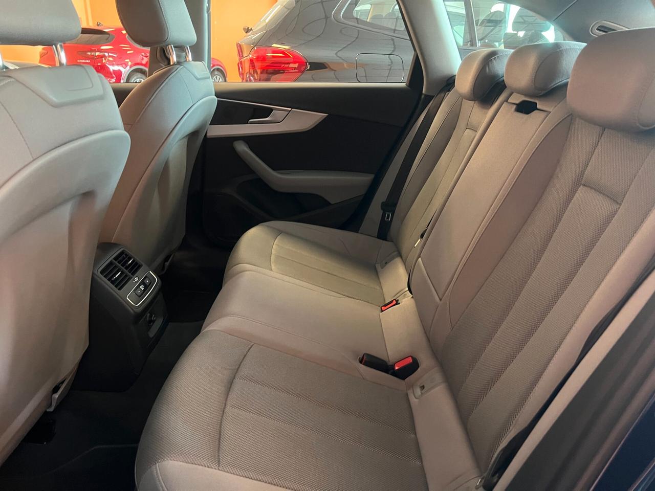 Audi A4 Avant 35 TDI/163 CV S tronic Business