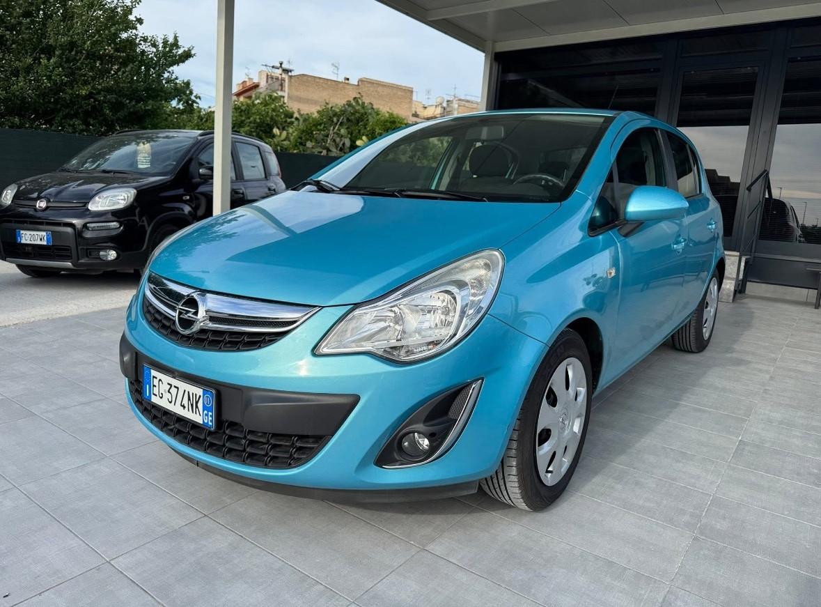 Opel Corsa 1.2 5 porte Club