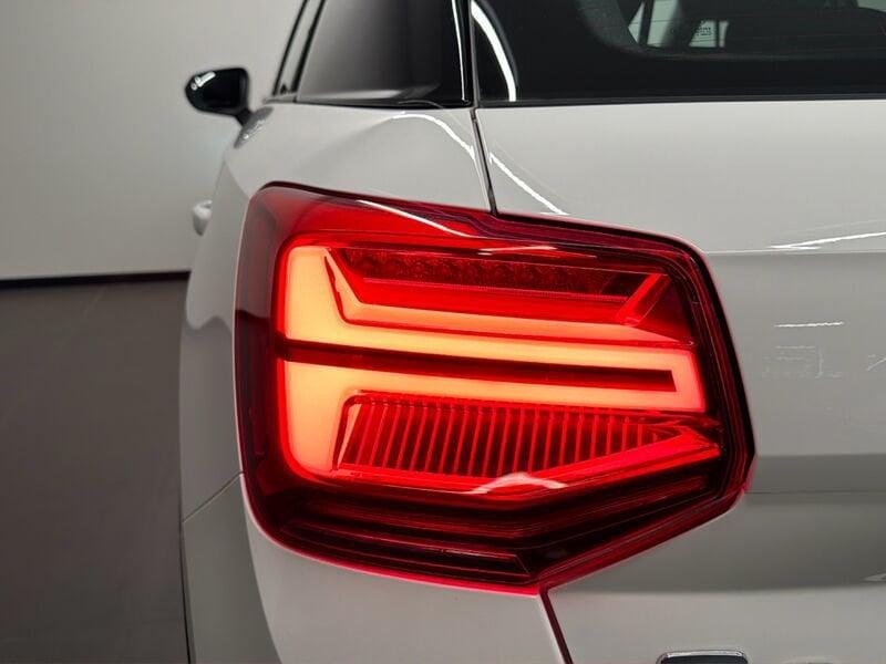 Audi Q2 Audi Admired 30 TFSI 81(110) kW(PS) 6-marce