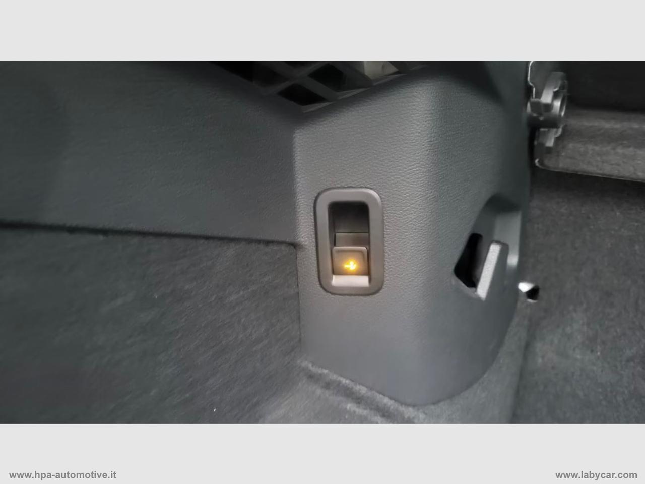 VOLKSWAGEN Golf 1.5 TSI 150CV Style NAVI IQ-LIGHT RETROCAMERA