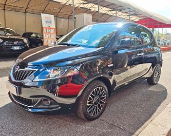 Lancia Ypsilon 1.0 Hybrid PLATINO SENZA VINCOLI DI FINANZIAMENTO