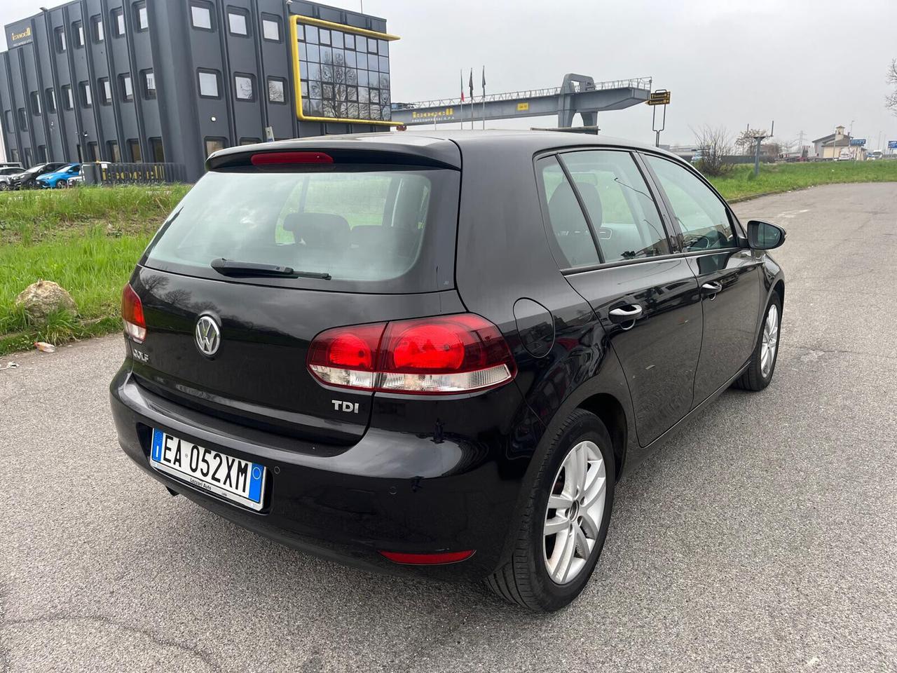 Volkswagen Golf 1.6 TDI DPF 5p. Highline