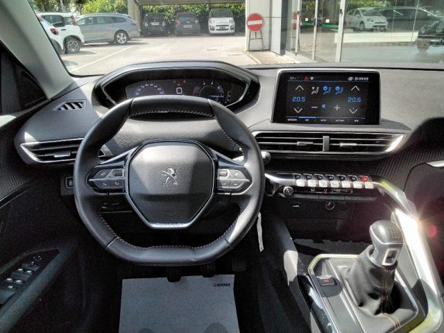 PEUGEOT 3008 BlueHDi 130 S&S EAT8 Business