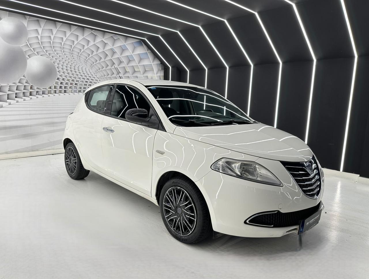 Lancia Ypsilon 1.2 69CV GPL-NEOPATENTANTI-KM CERTIFICATI-PERMUTE