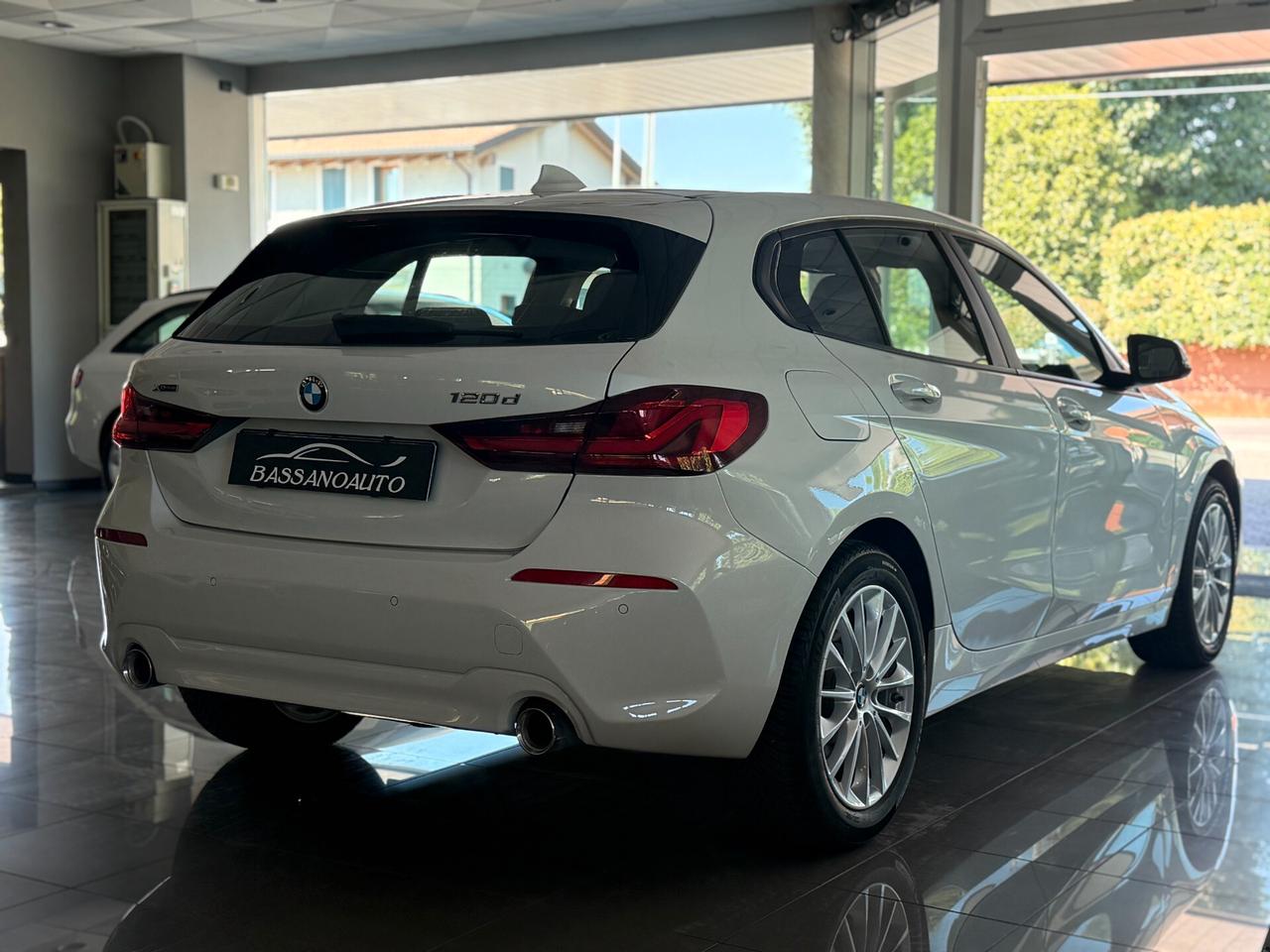 Bmw 120 120d xdrive Business 91.000 KM!!