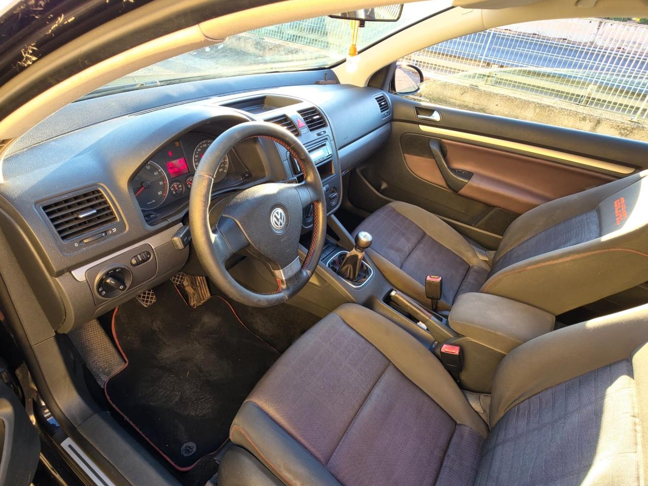 Volkswagen Golf 1.6 16V FSI 3p. Comfortline