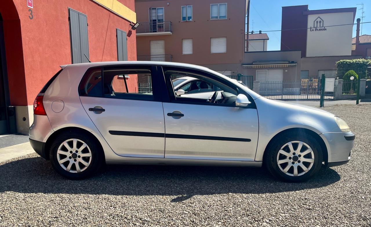 Volkswagen Golf 1.6 5p. Benzina e GPL