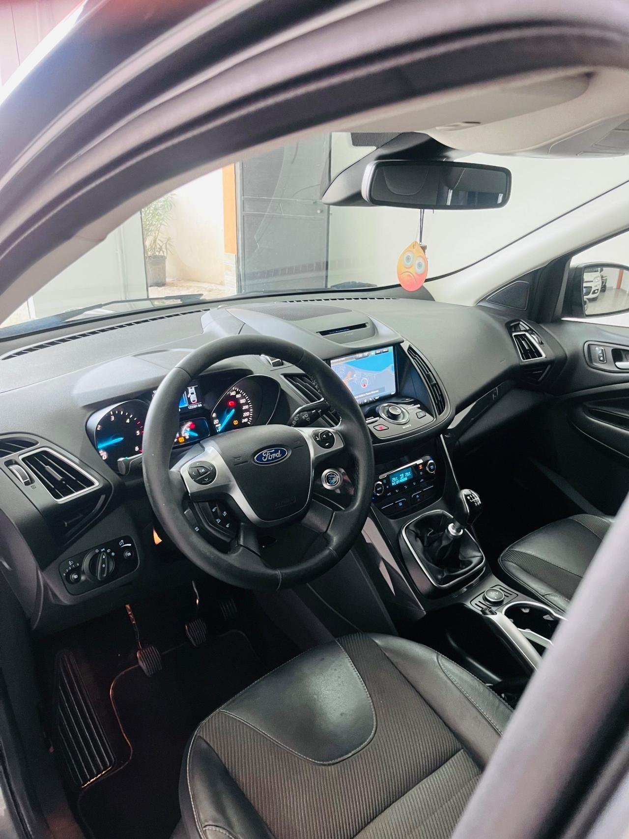 Ford Kuga 2.0 TDCI 120 CV S&S 2WD Titanium