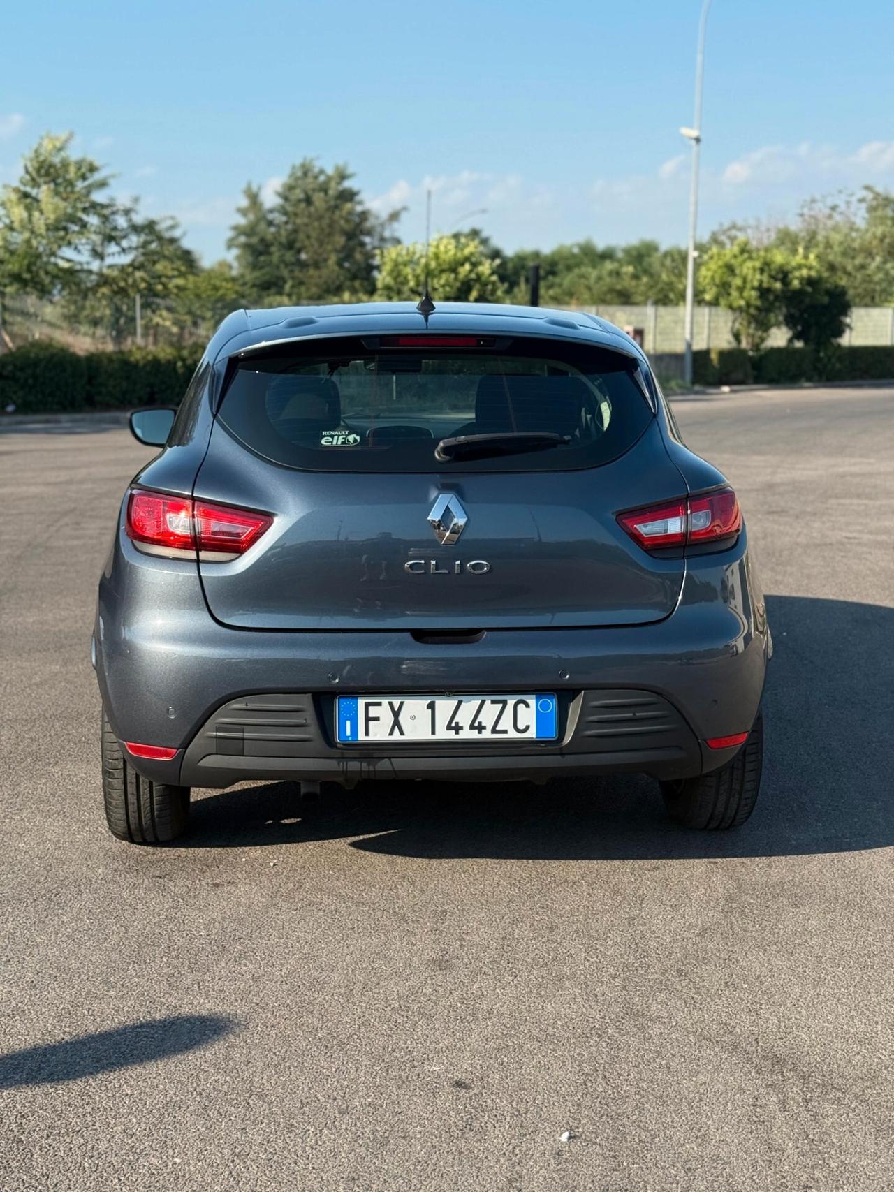 Renault Clio 2020 75 CV Moschino Life come nuova