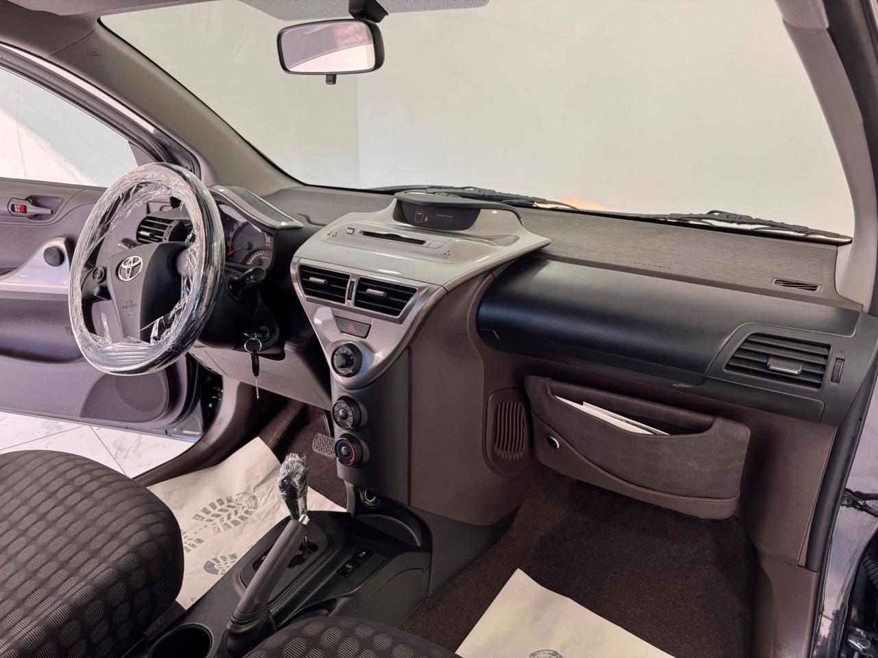 Toyota iQ 1.0-garantita