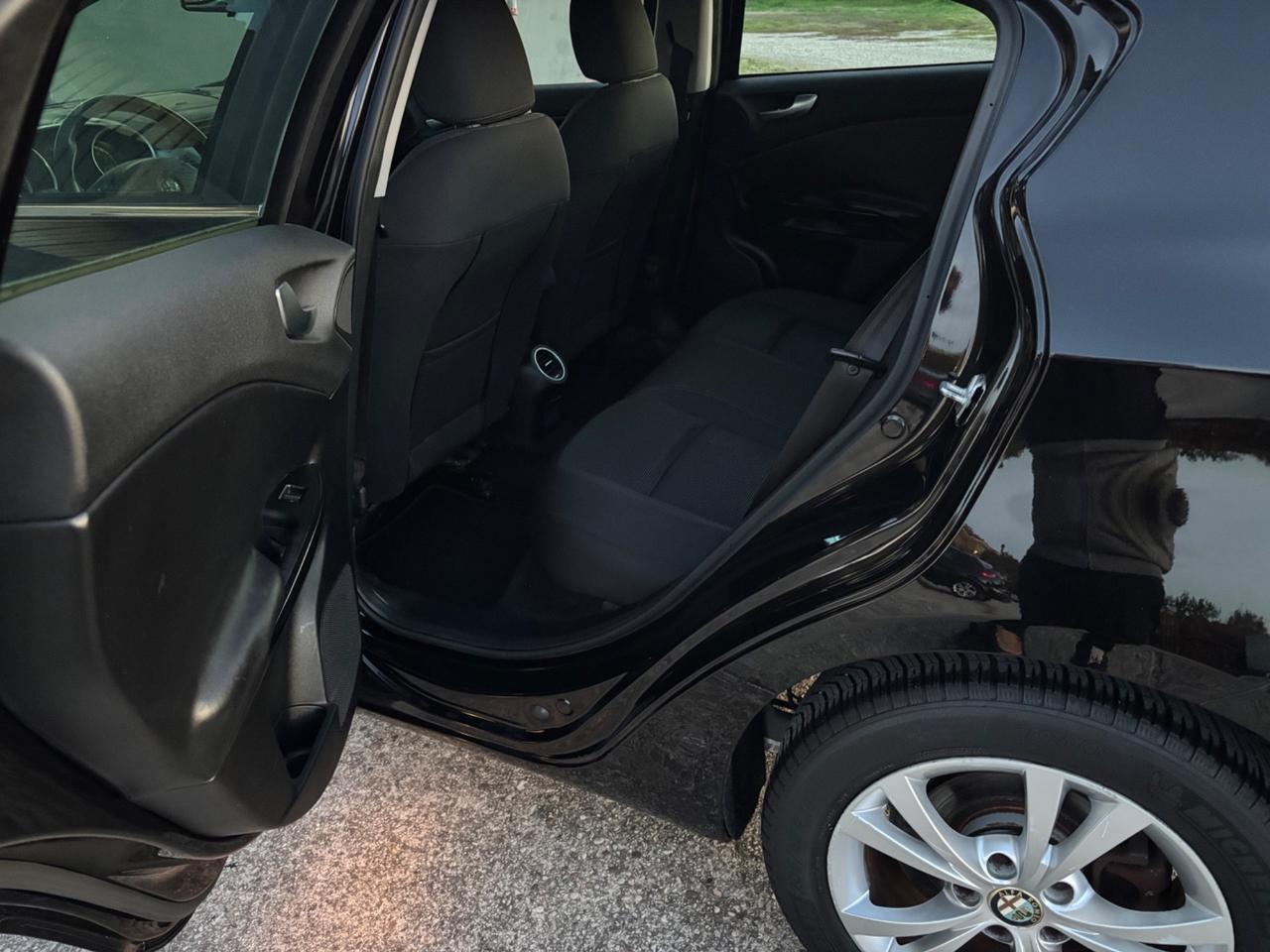 Alfa Romeo Giulietta 1.4 benzina. Garanzia 12 mesi