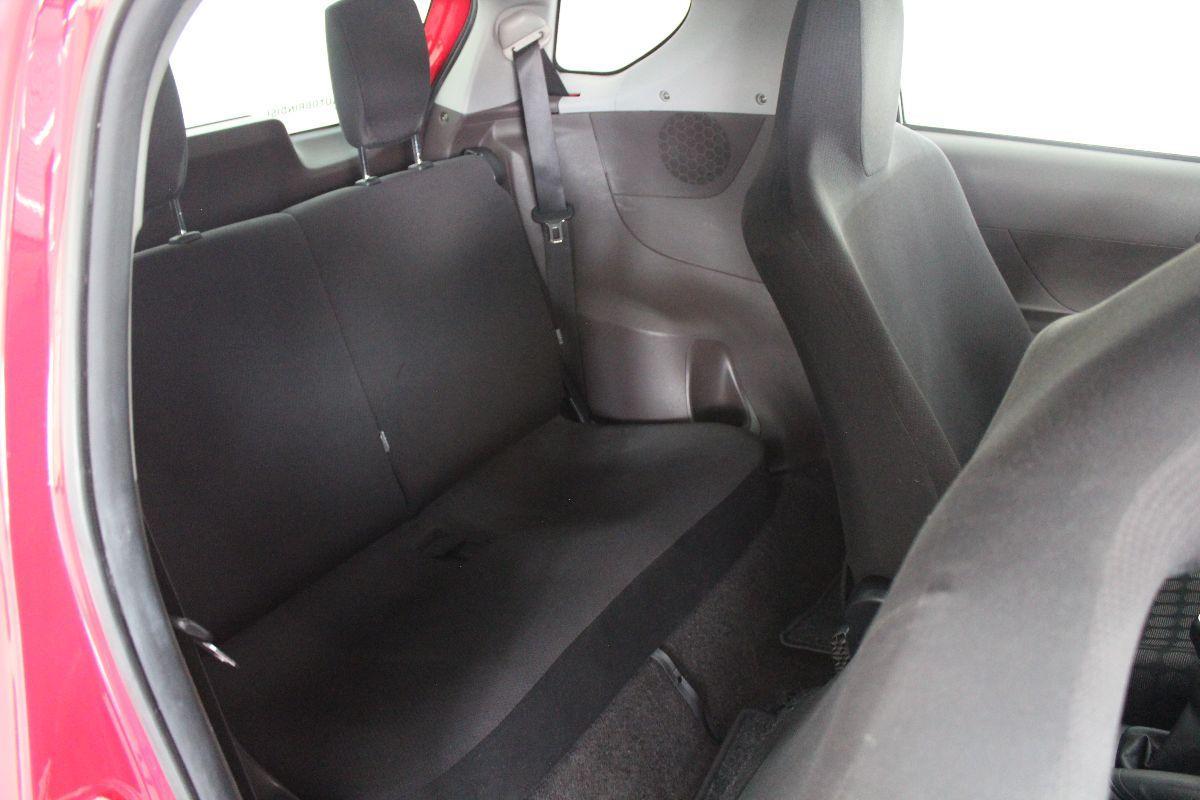 TOYOTA - iQ - 1.0 Sol
