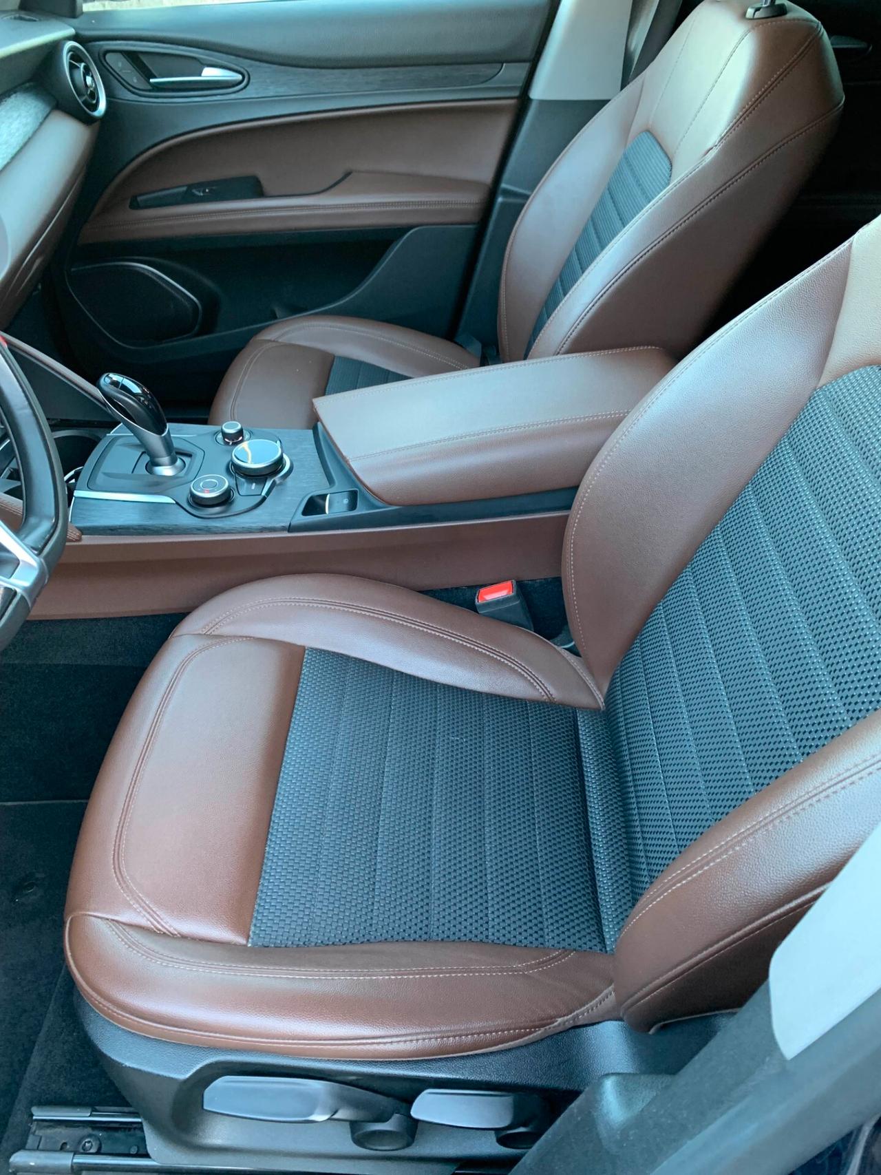 Alfa Romeo Stelvio 2.2 Turbodiesel 190 CV AT8 RWD Executive