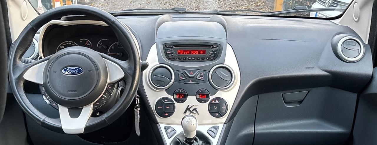Ford Ka 1.2 8V 69CV titanium OK NEOPATENTATI
