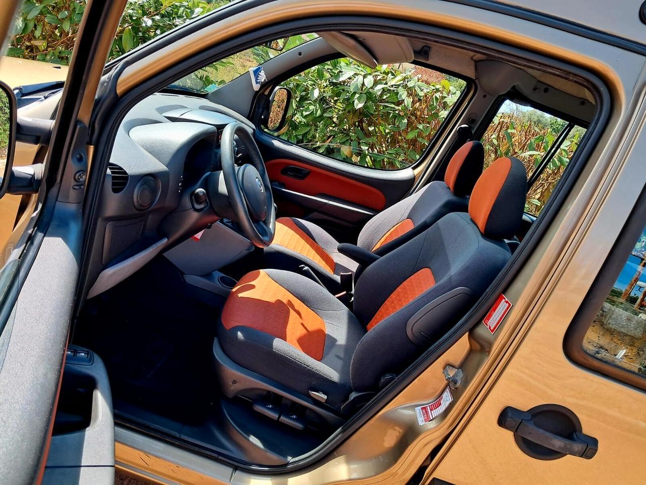 Fiat Doblo 1.9 JTD TETTO ALTO TRASPORTO DISABILI POCHI KM
