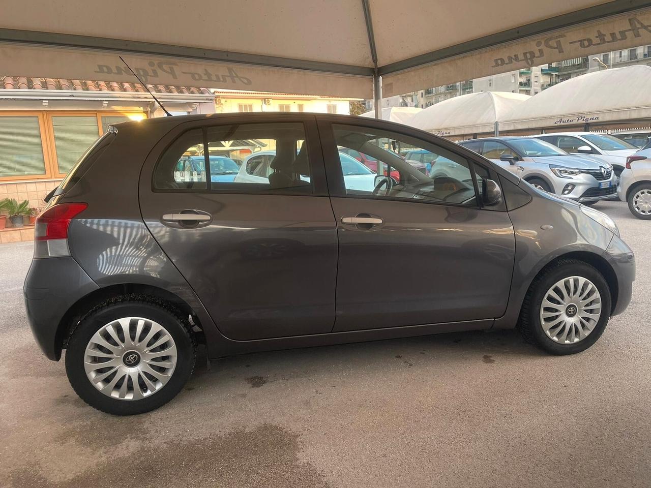 Toyota Yaris 1.3 5 porte Sol