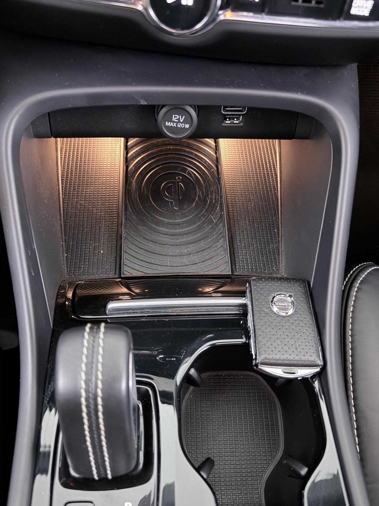 Volvo XC40 D4 AWD Geartronic R-design