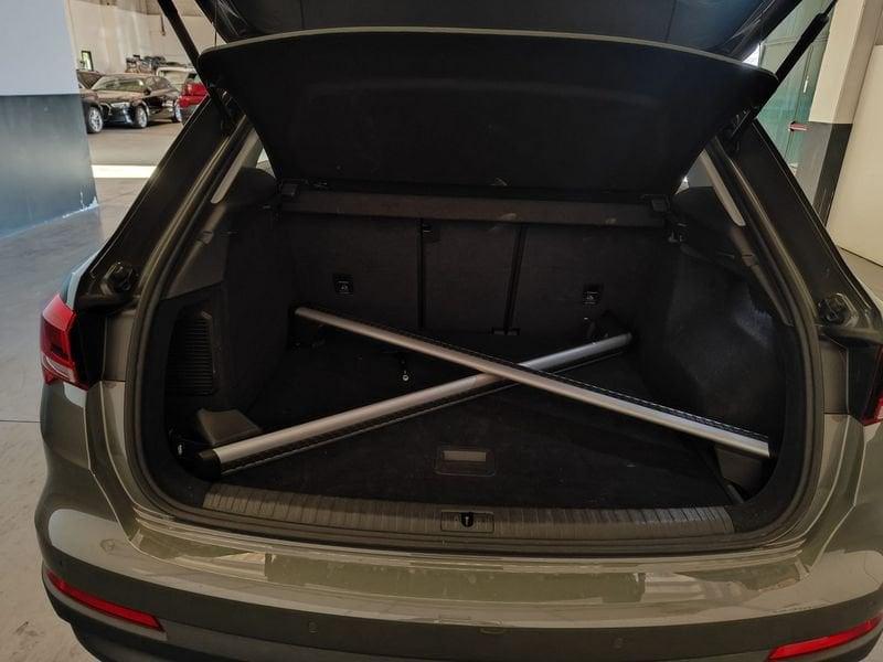 Audi Q3 Q3 SPB 45 TFSI e S tronic Business Plus