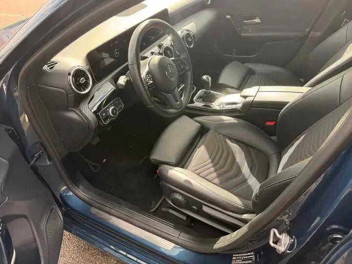 Mercedes-benz A 160 d Premium