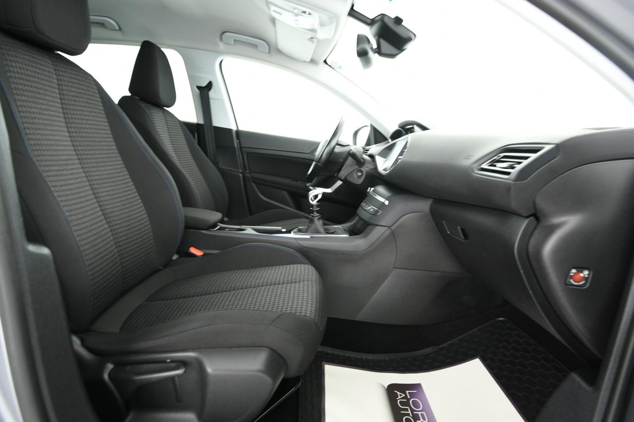 PEUGEOT 308 5p 1.5 bluehdi Business s&s 130cv NEOPATENTATI+APP CONNECT