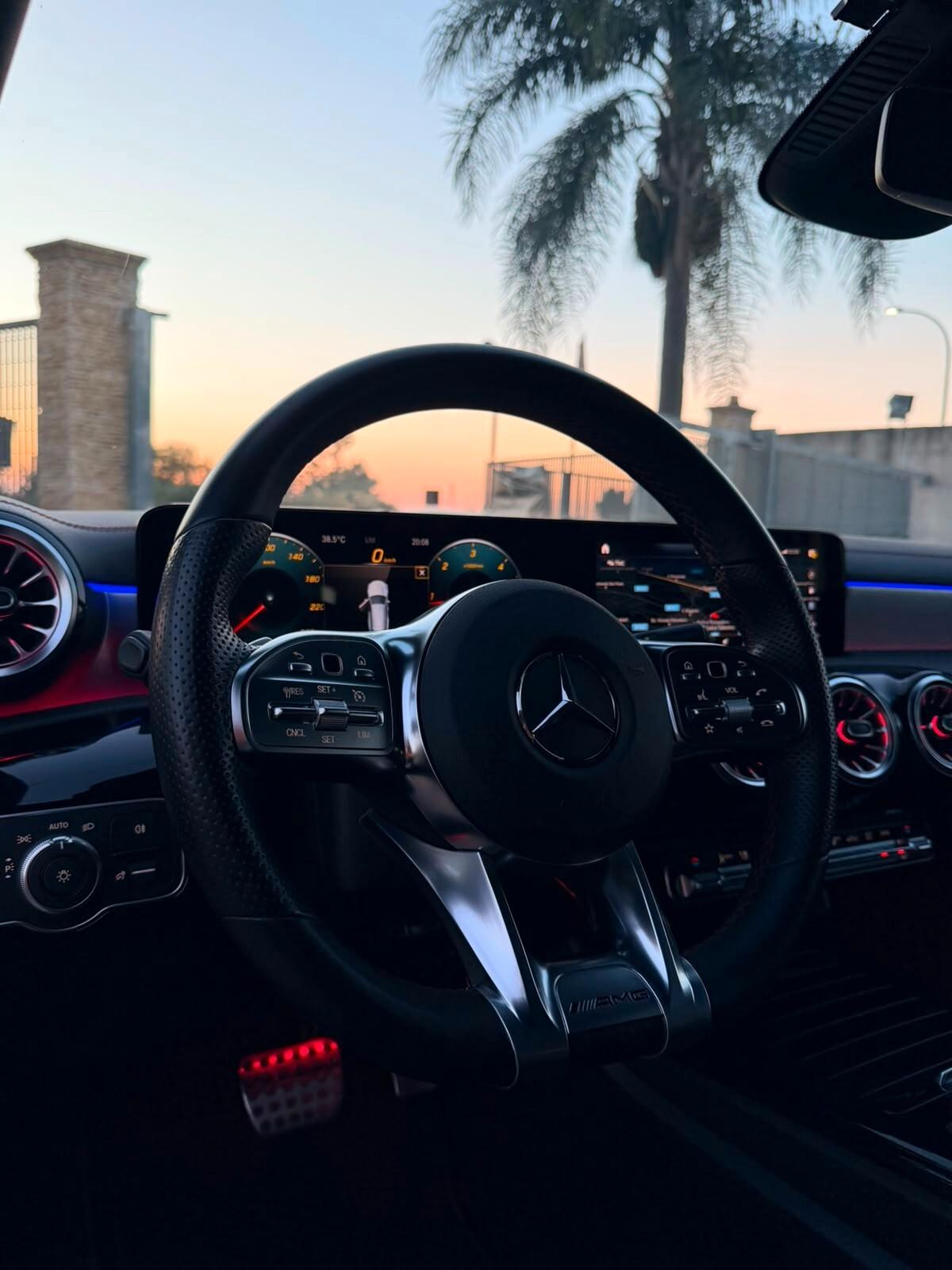 Mercedes-benz CLA 200d Automatic SB Premium AMG Led Ambient
