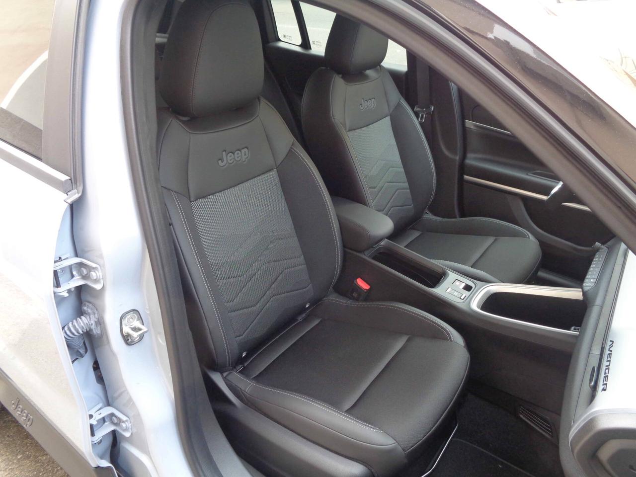 Jeep Avenger 1.2 Turbo 110 CV MHEV Summit (IN PROMOZIONE FINO AL 31/10/2025)