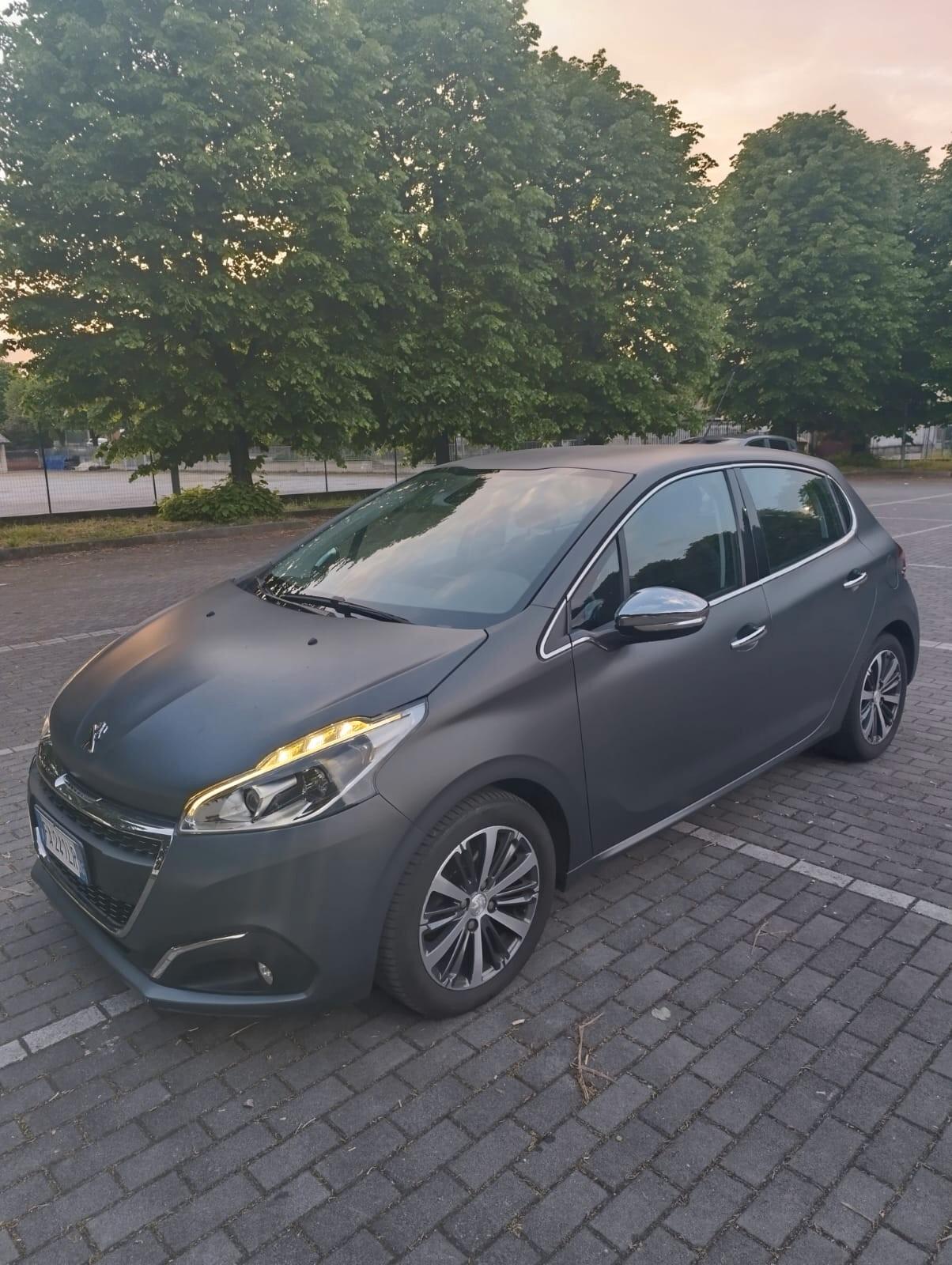 Peugeot 208 PureTech 82 ETG5 S&S 5 porte Allure