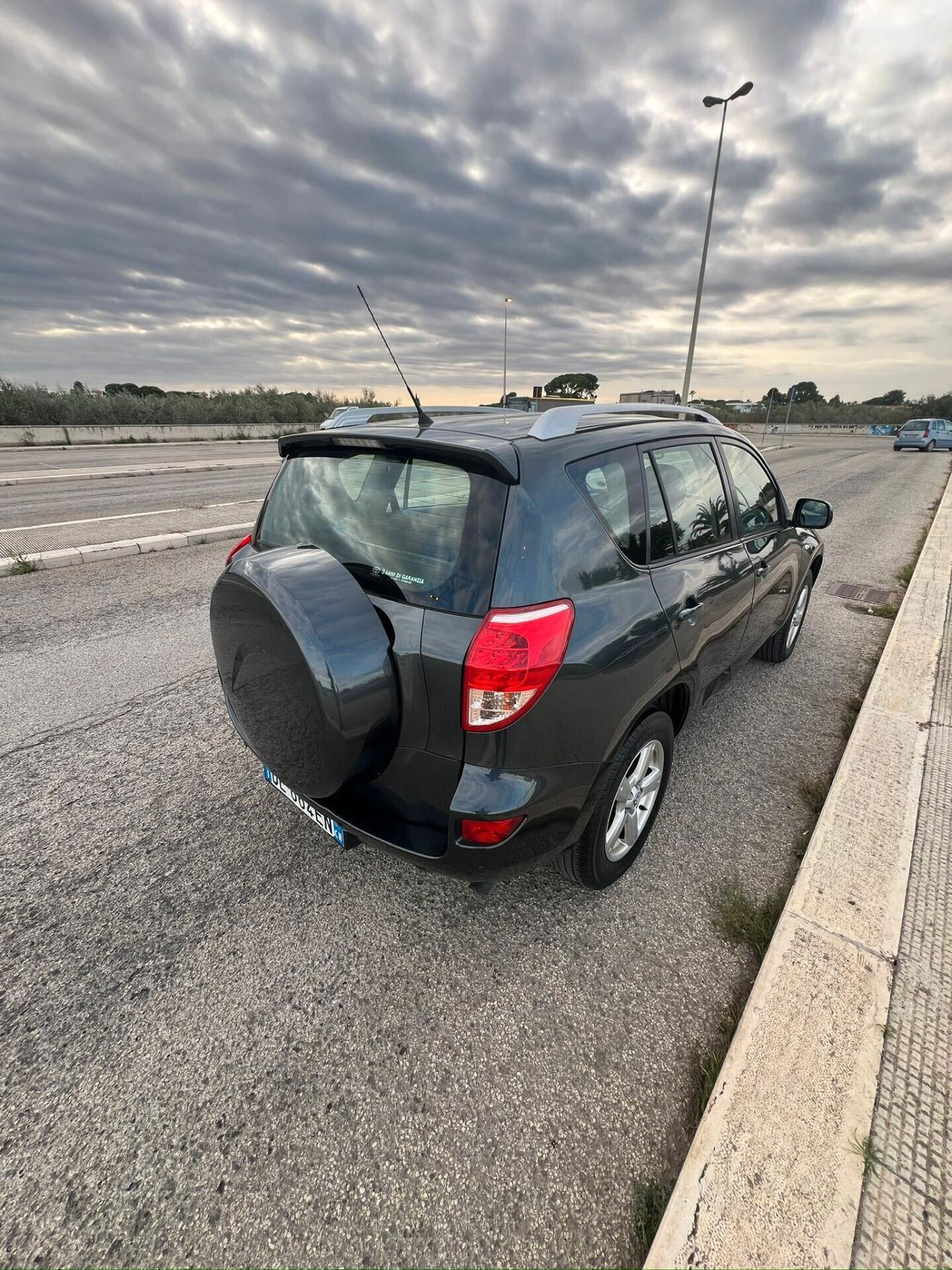 Toyota RAV 4 2.2 D-4D 136 CV Sol - 2007