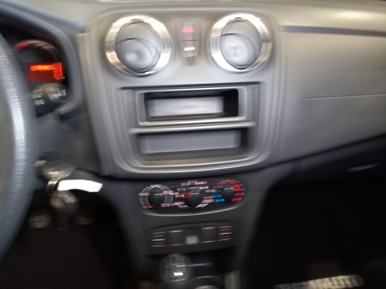 Dacia Sandero 1.2 75CV Extra