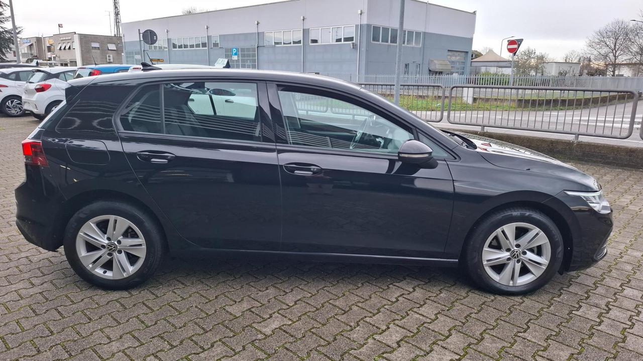 Volkswagen Golf 1.5 etsi evo Life 150cv dsg