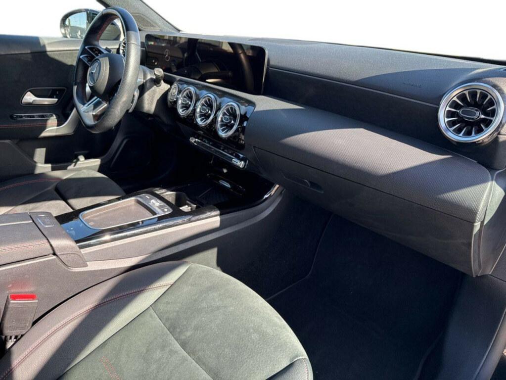 Mercedes Classe A 250 250 e Plug-In-Hybrid Premium Plus AMG Line Speedshift DCT AMG 8G