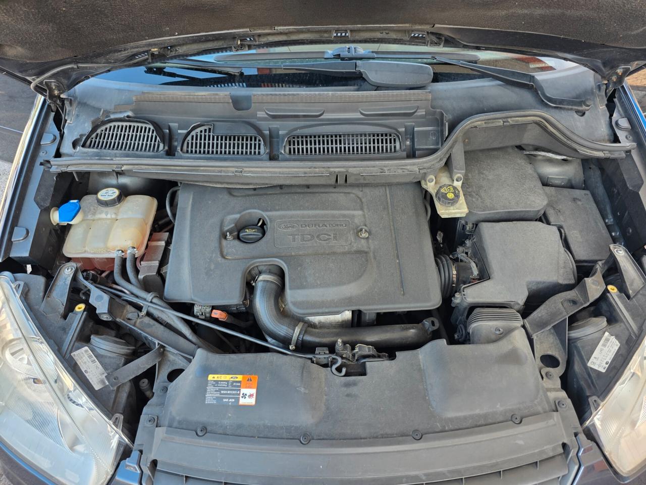Ford C-Max 1.6 TDCi 110 CV Titanium con 256.000km