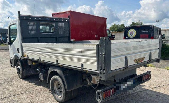 NISSAN Cabstar NT400 35 130CV - RIBALTABILE TRILATERALE