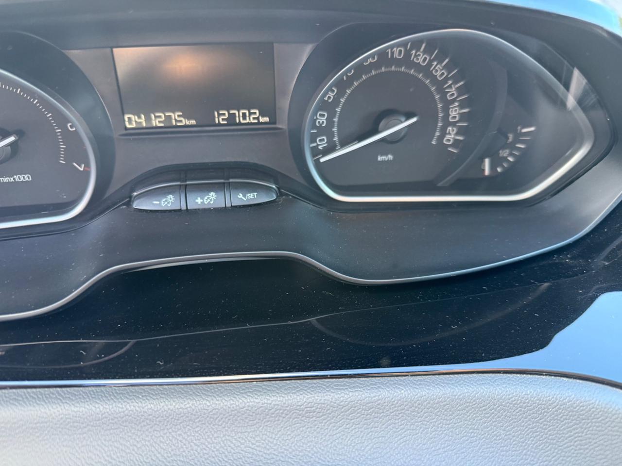 Peugeot 208 PureTech 82 5 porte Allure
