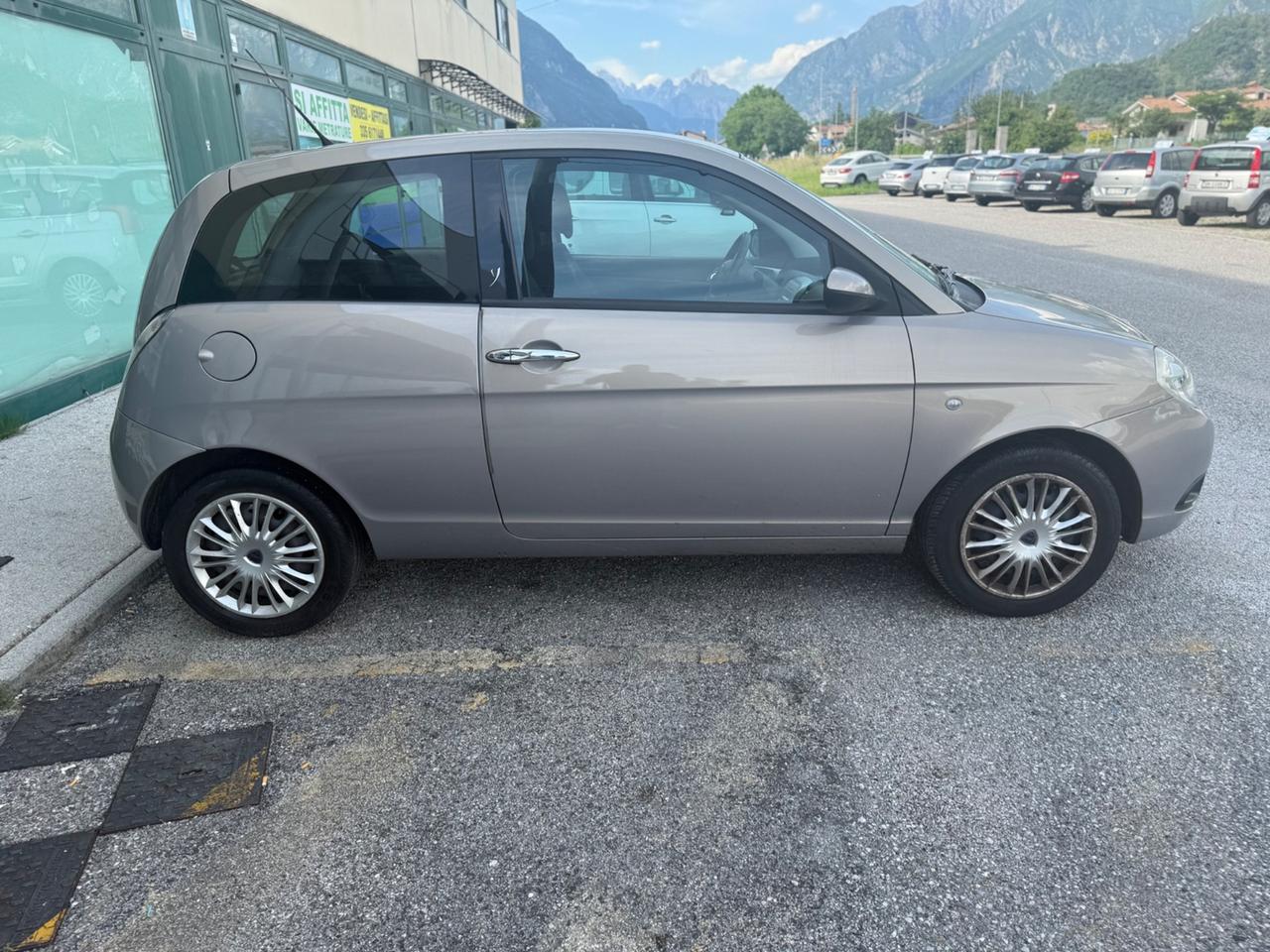 Lancia Ypsilon 1.2 - Ok Neopatentati