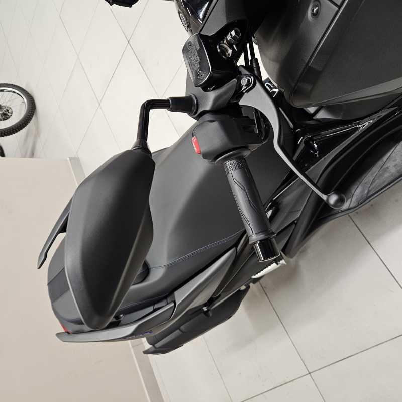 Yamaha X-Max 125 - 2025