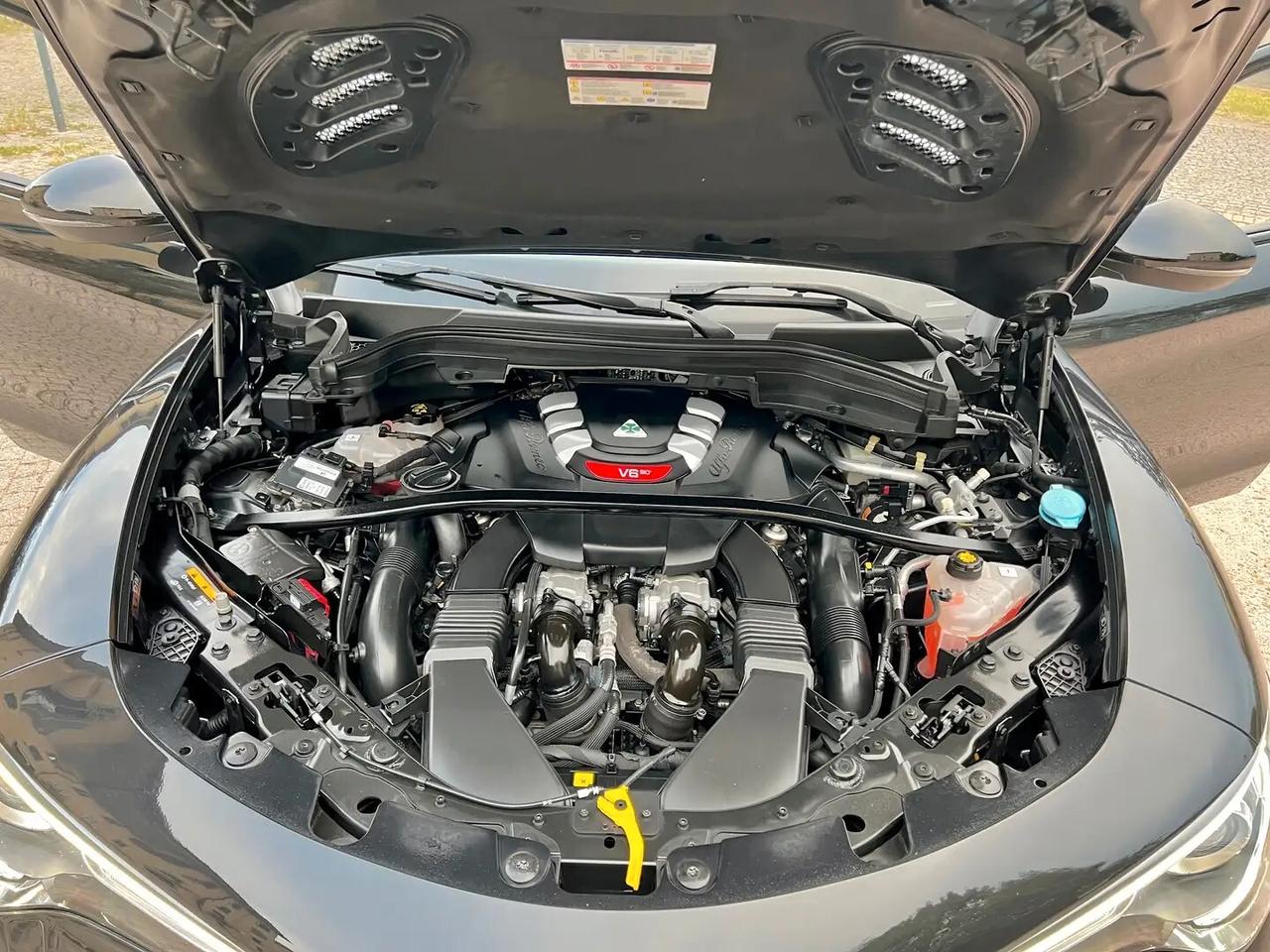 Alfa Romeo Stelvio 2.9 Bi-Turbo V6 510 CV AT8 Quadrifoglio