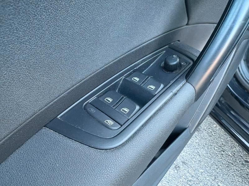 Audi A1 Sportback 1.6 tdi 105 CV Attraction ADATTA NEOPATENTATI