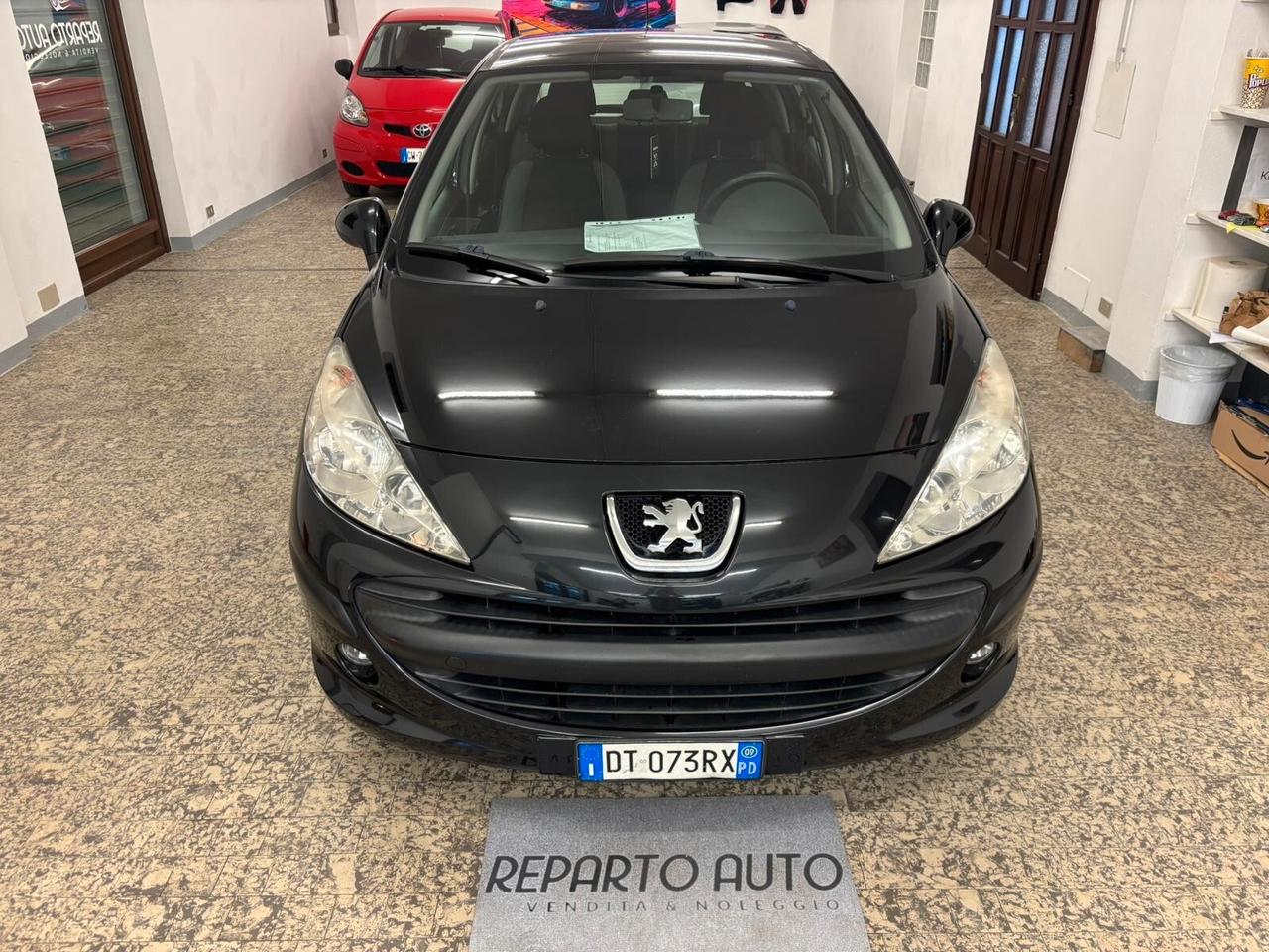 Peugeot 207 1.4 8V 75CV 5p. X Line ECO GPL