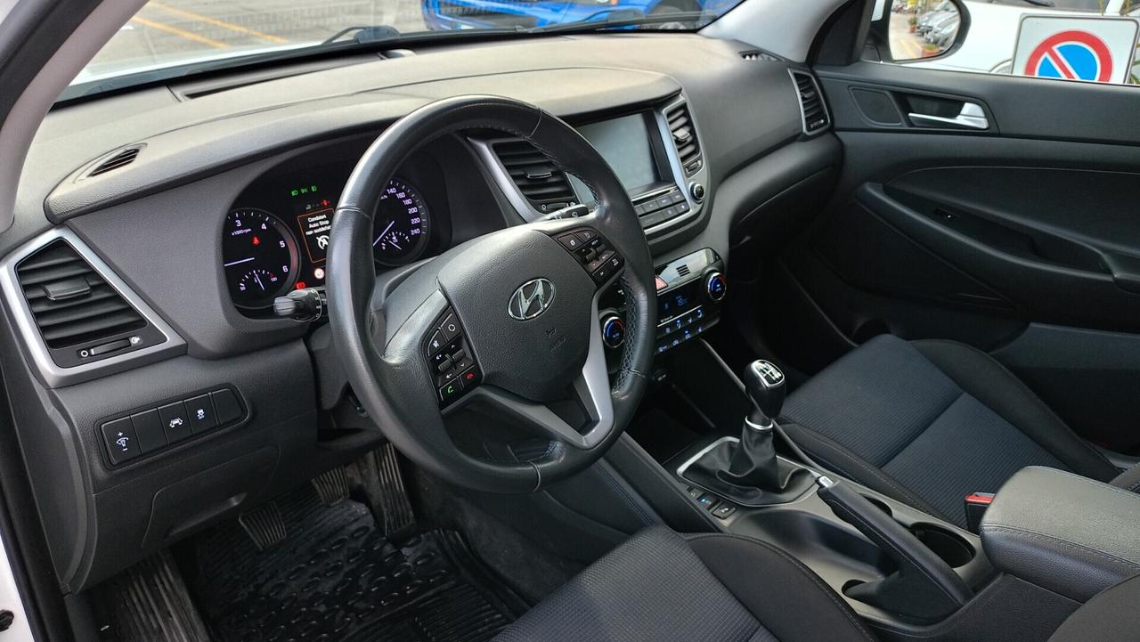 Hyundai TUCSON 1.7 CRDi 2WD Xpossible
