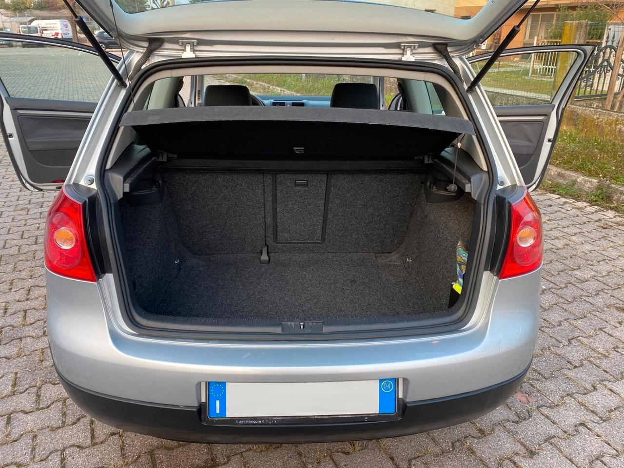 Volkswagen Golf 5 1.6 FSI Sportline 87.000Km