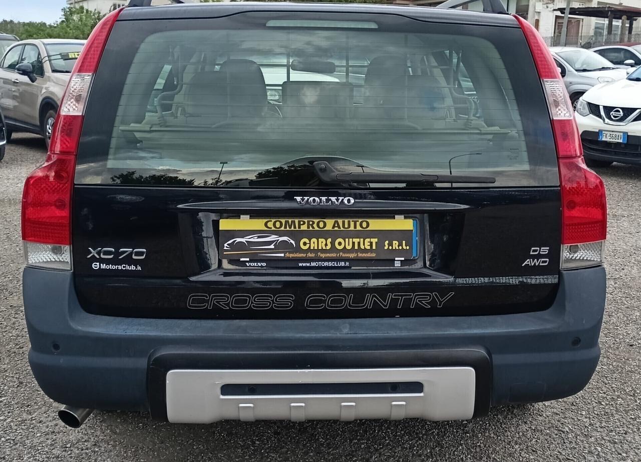 Volvo V70 2.4 D5 AWD cross country