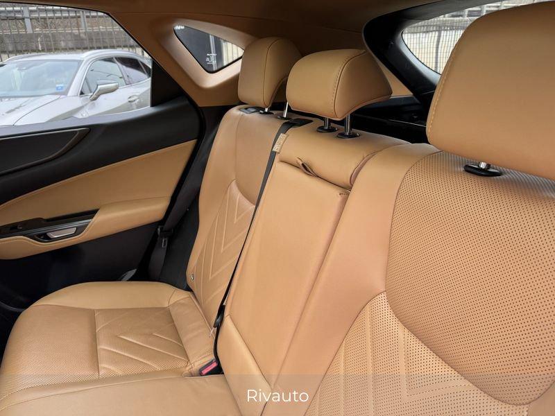 Lexus NX Hybrid Luxury 4WD MY22