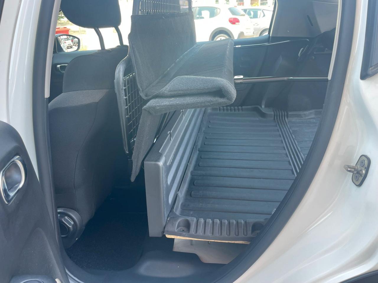 Citroen C3 BlueHDi 100 S&S Van Feel