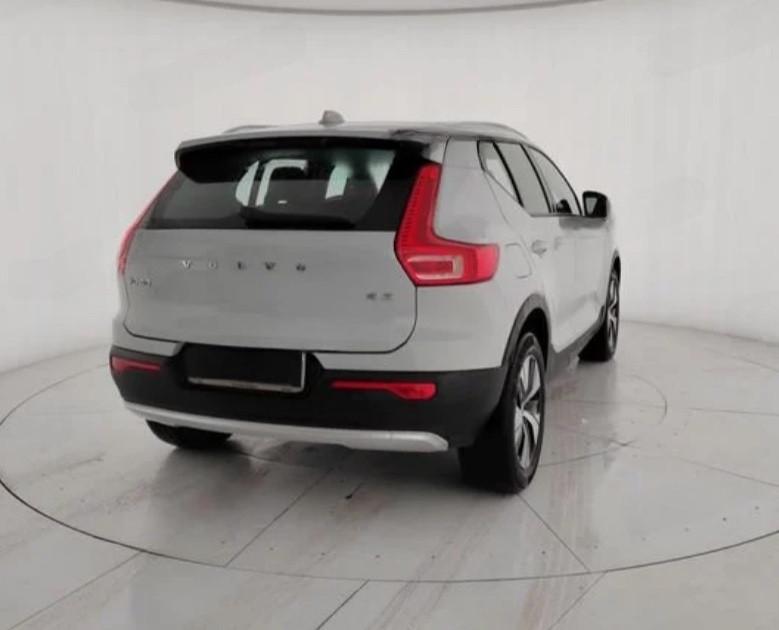 Volvo XC40 D3 Geartronic Momentum Pro-2020