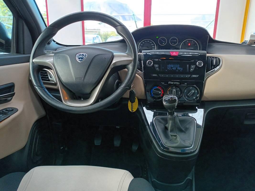 Lancia Ypsilon 1.3 mjt Gold 95cv