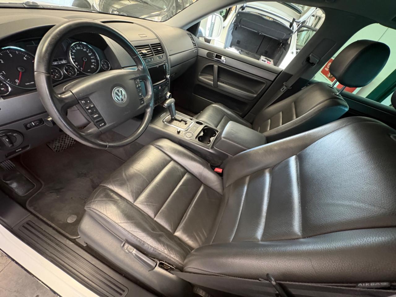 Volkswagen Touareg 3.0 TDI tiptronic 2010